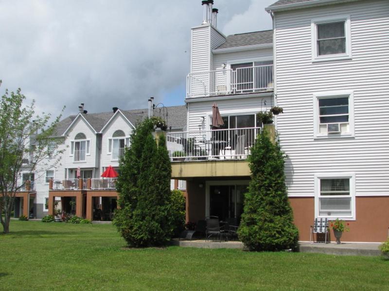 Arkadia Condo Magog Exterior photo
